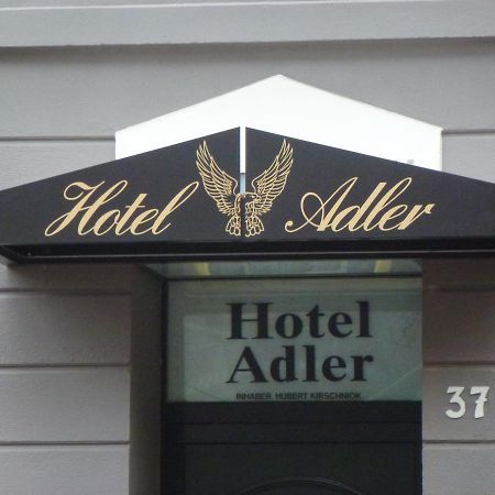 Hotel Adler Düsseldorf Buitenkant foto