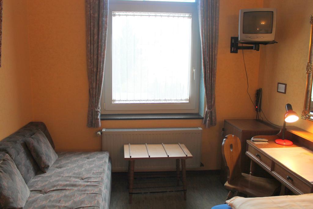 Hotel Adler Düsseldorf Buitenkant foto