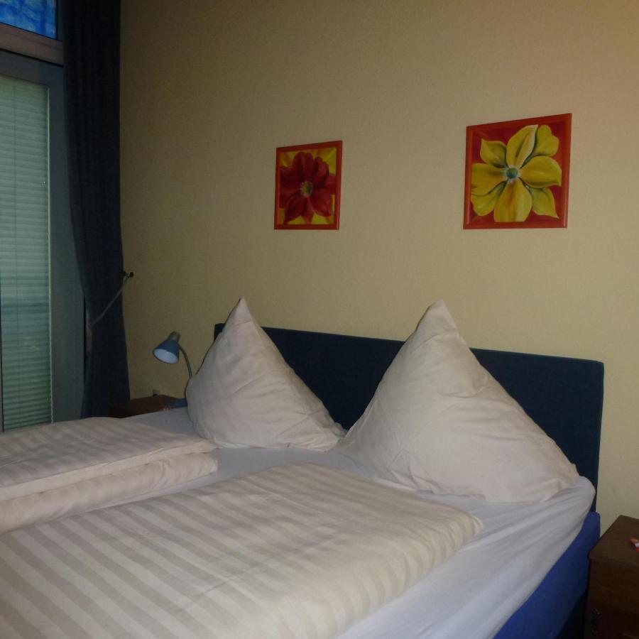 Hotel Adler Düsseldorf Buitenkant foto